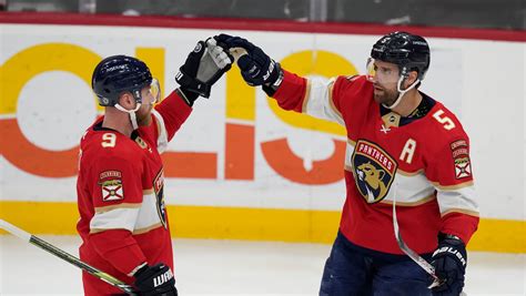 Panthers have 7-goal 1st period in 9-5 win over Canadiens